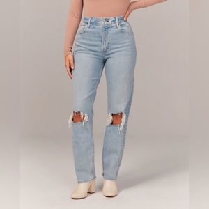 Abercrombie & Fitch The 90s Straight Ultra High Rise Curve Love Distressed 14s